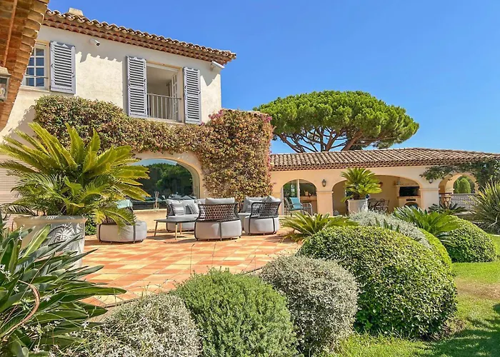 Villa La California *